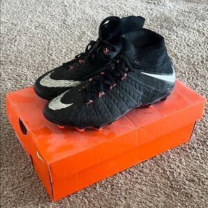Nike JR HYPERVENOM PHANTOM 3 Soccer cleats